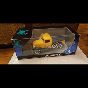 1936 Ford Pickup Ref8020 die-cast collector model (Sunlight Soap)
from: SOLIDO
